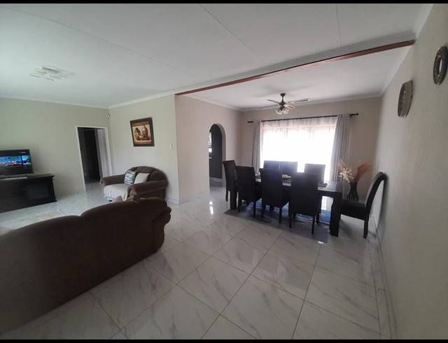 3 BEDROOM HOUSE FOR SALE IN DORANDIA
